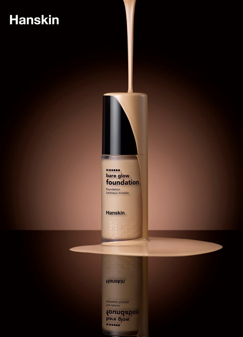 (사진=한스킨, 배어 글로우 파운데이션)