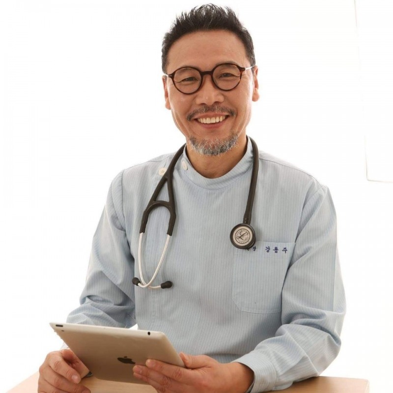 강용주 전 광주트라우마센터장(사진=강용주 페이스북)