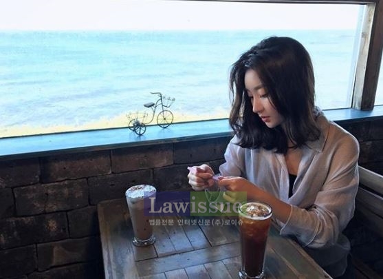 7공주 오인영, 에메랄드 배경 속 고혹미 뽐내...'놀라울 따름'