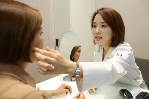 (사진= 피부과 전문의 김민주/아이디병원 원장)