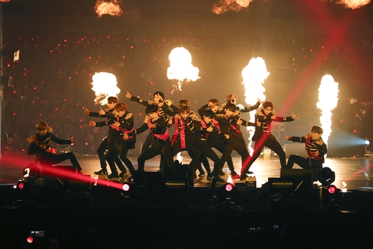 세븐틴, 일본 아레나 투어 마무리...5월 일본 데뷔 발표