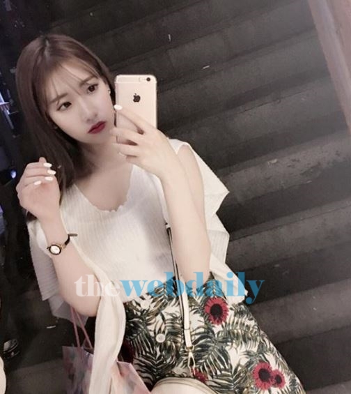 배수진, 새하얀 피부 속 앵두같은 입술...고혹美까지
