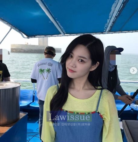 이유비, 평범한 복장에도 돋보이는 청초美...'그저 부러울 뿐'