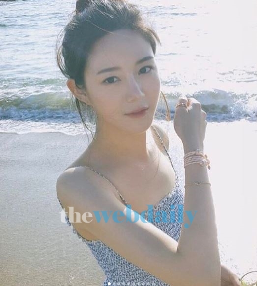 이다인, 원피스 입고 가녀린 팔뚝라인 선보여...청순美는 덤