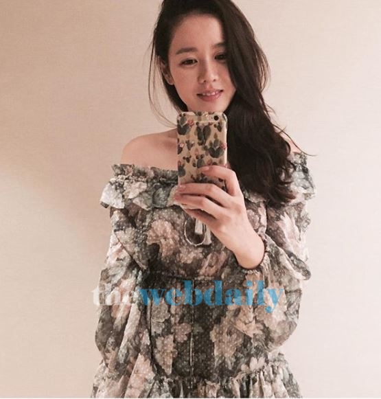 손예진, 블링블링 원피스 속 고혹美 자랑...'반할 수 밖에 없을 정도'