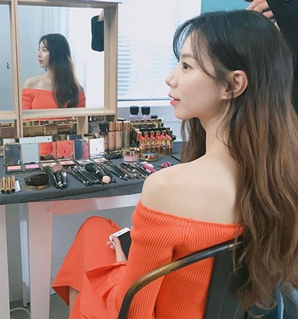 박수진, '오똑한 조각같은 옆라인....부러질 듯 가녀린 쇄골'