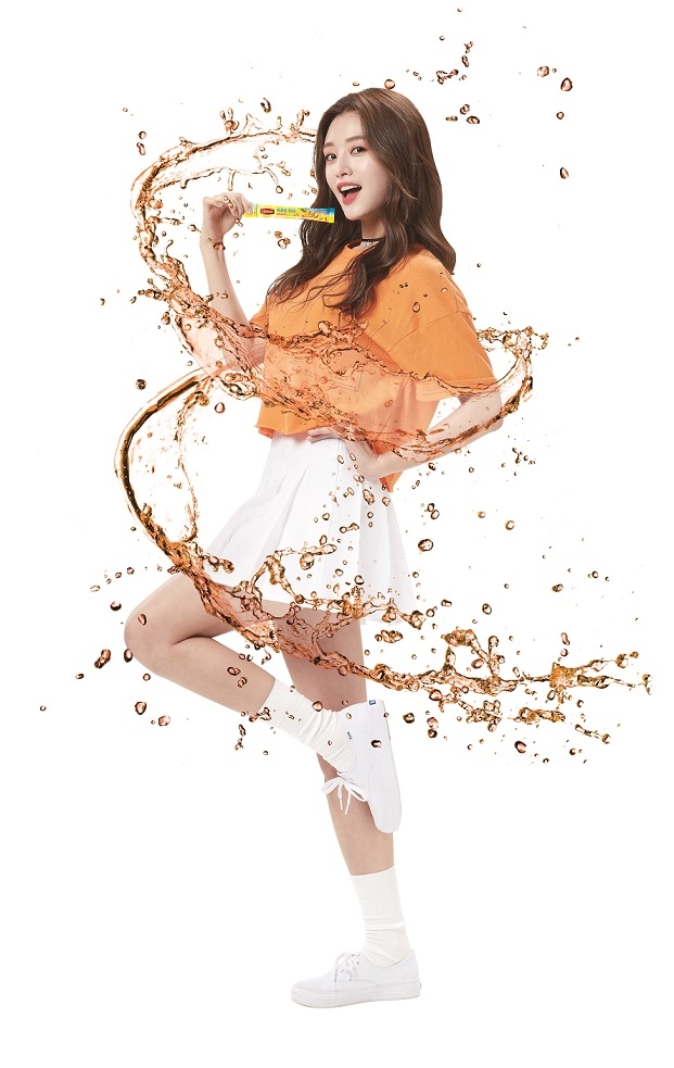 김재경, 새 ‘립톤걸’로 발탁