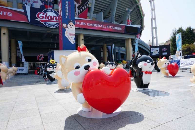 못된고양이X시로앤마로 야구장마케팅.(사진=못된고양이)