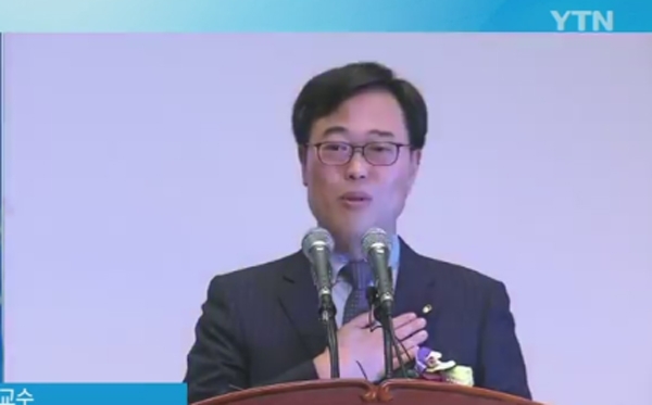 김기식 여비서, 직책 수직상승 두고 잡음 속출...연일공방 '뒷말무성'