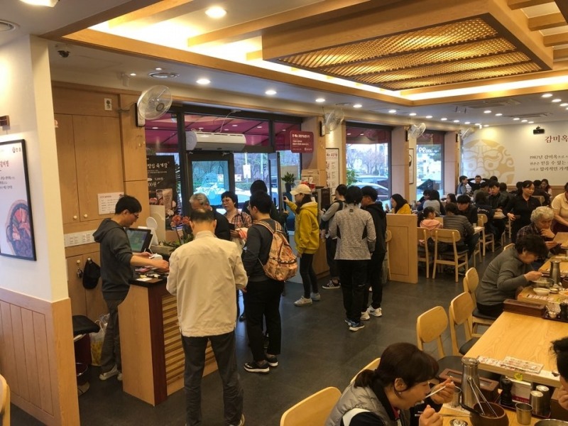 한촌설렁탕, 70호점 돌파