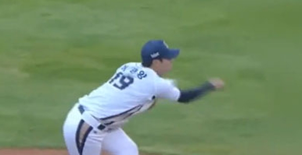 전 NC투수 이태양, '돌이킬 수 없던 과거 검은돈의 유혹...무서운 죗값'