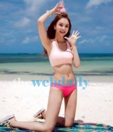 '싱그러운 미소' 송소희, 블링블링한 옷 입고 S라인 뽐내
