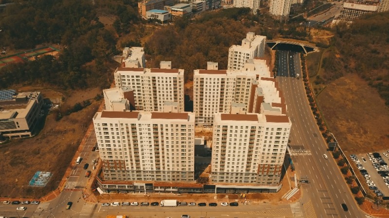 5월 입주를 앞둔 ‘광교 두산위브’ 현장 전경.(사진=두산중공업)