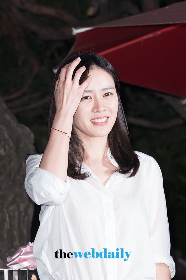 손예진, JTBC 드라마 '밥 잘 사주는 예쁜 누나' 종방연