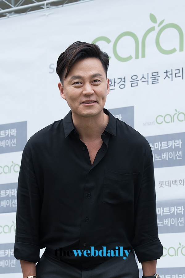 이서진, 스마트카라 이노베이션 출시 기념 팬사인회