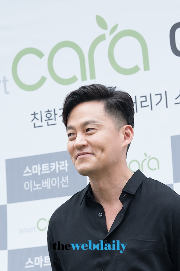 이서진, 스마트카라 이노베이션 출시 기념 팬사인회