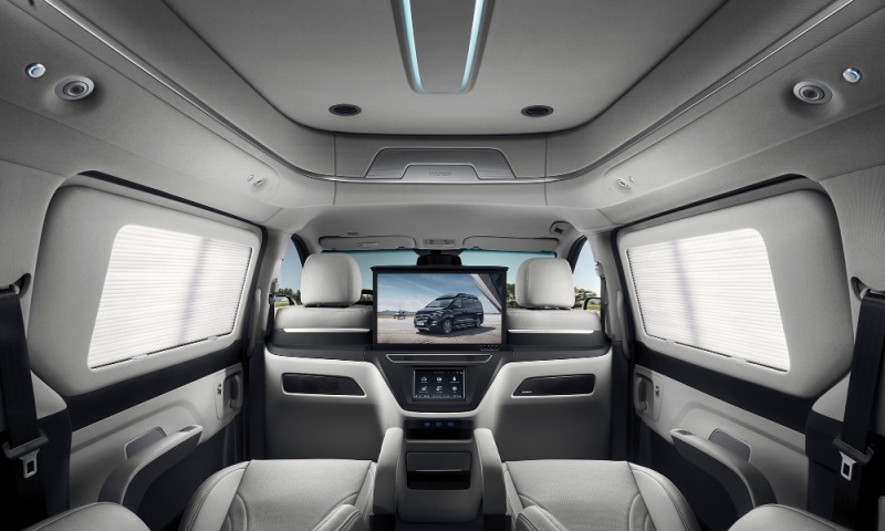 더 뉴 그랜드 스타렉스 리무진 실내.(사진=현대자동차)