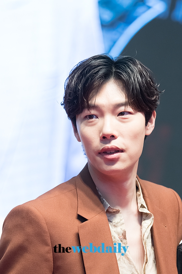 류준열, 영화 '독전' 레드카펫 행사