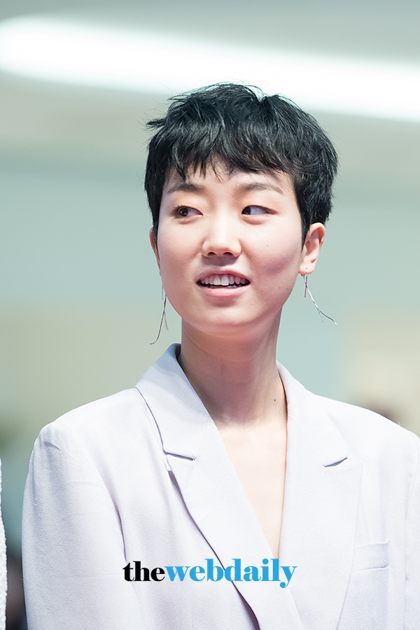 이주영, 춤추는 이어링