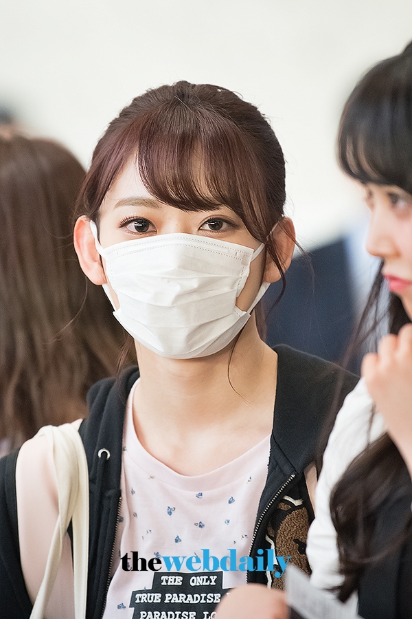 미야와키 사쿠라(宮脇咲良), 김포국제공항 출국 현장
