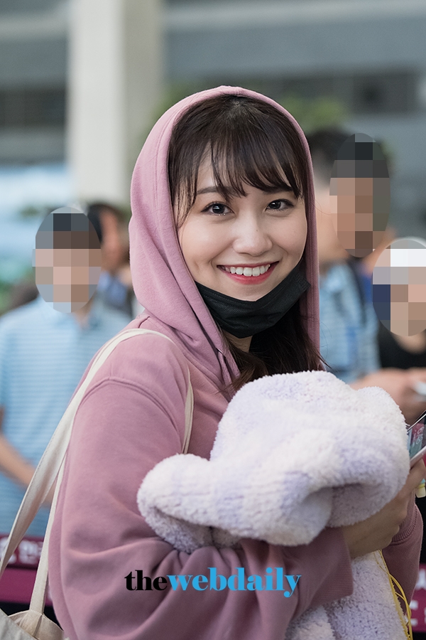 코지마 마코(小嶋真子), 김포국제공항 출국 현장