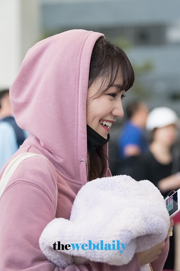 코지마 마코(小嶋真子), 김포국제공항 출국 현장