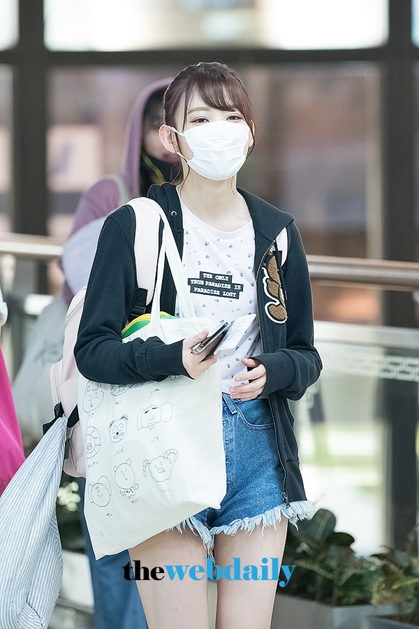 미야와키 사쿠라(宮脇咲良), 김포국제공항 출국 현장