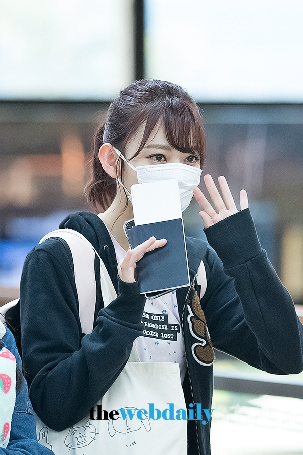 미야와키 사쿠라(宮脇咲良), 김포국제공항 출국 현장