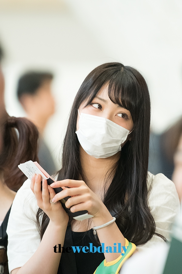 시로마 미루(白間美瑠), 김포국제공항 출국 현장