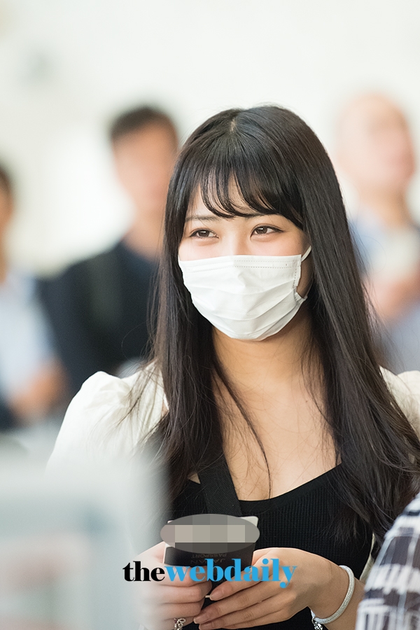시로마 미루(白間美瑠), 김포국제공항 출국 현장