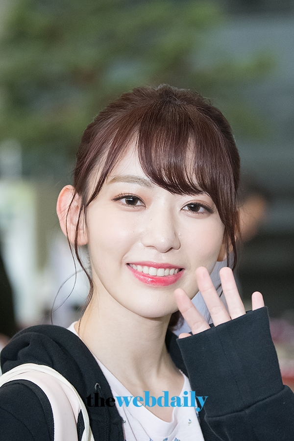 미야와키 사쿠라(宮脇咲良), 김포국제공항 출국 현장