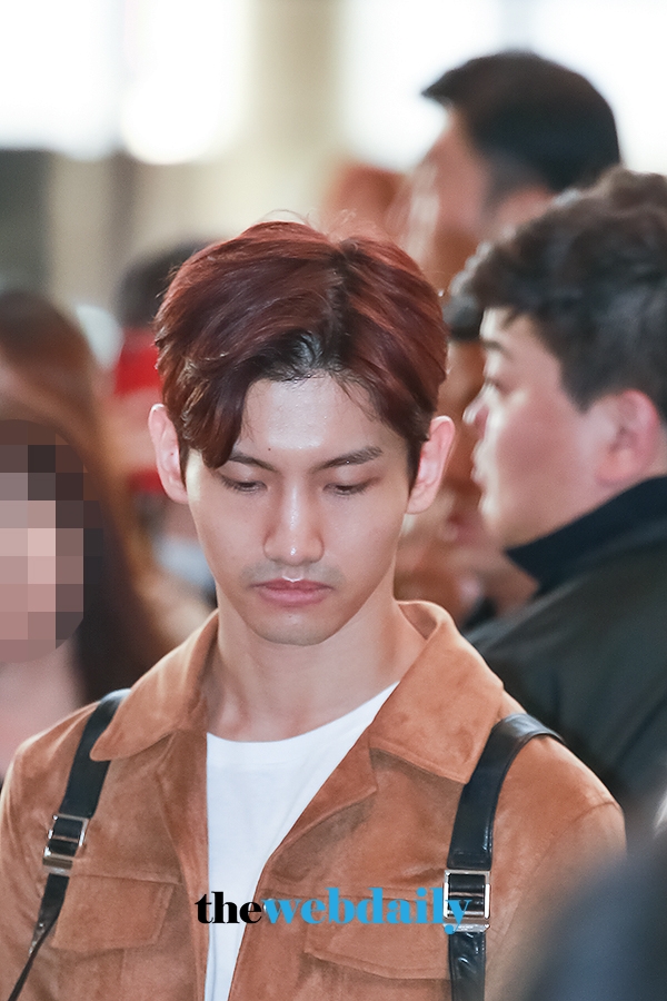 동방신기 최강창민, 김포국제공항 출국 현장