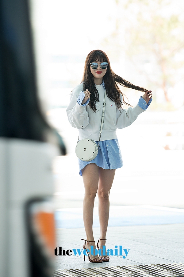 현아, 인천국제공항 출국 현장