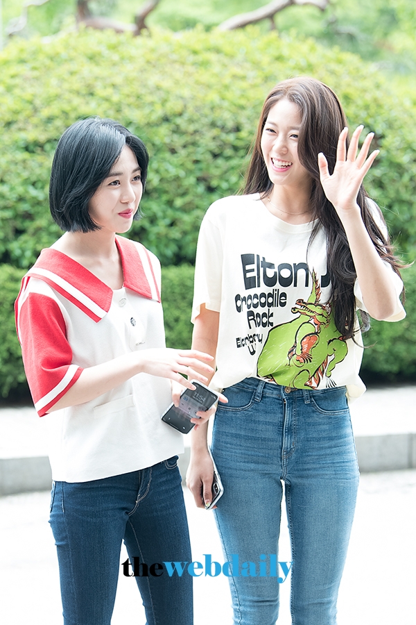 AOA(에이오에이) 민아-설현, '대국민 토크쇼 안녕하세요' 출근길 현장