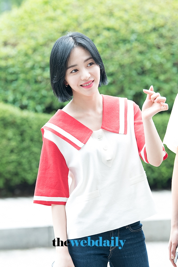 AOA(에이오에이) 민아, '대국민 토크쇼 안녕하세요' 출근길 현장