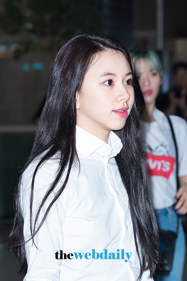 TWICE(트와이스) 채영, 김포국제공항 출국 현장