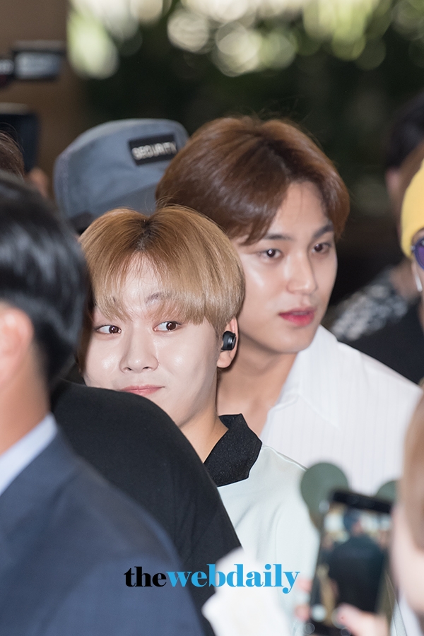 세븐틴(Seventeen) 승관, 김포국제공항 출국 현장