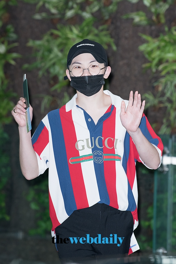 세븐틴(Seventeen) 우지, 김포국제공항 출국 현장