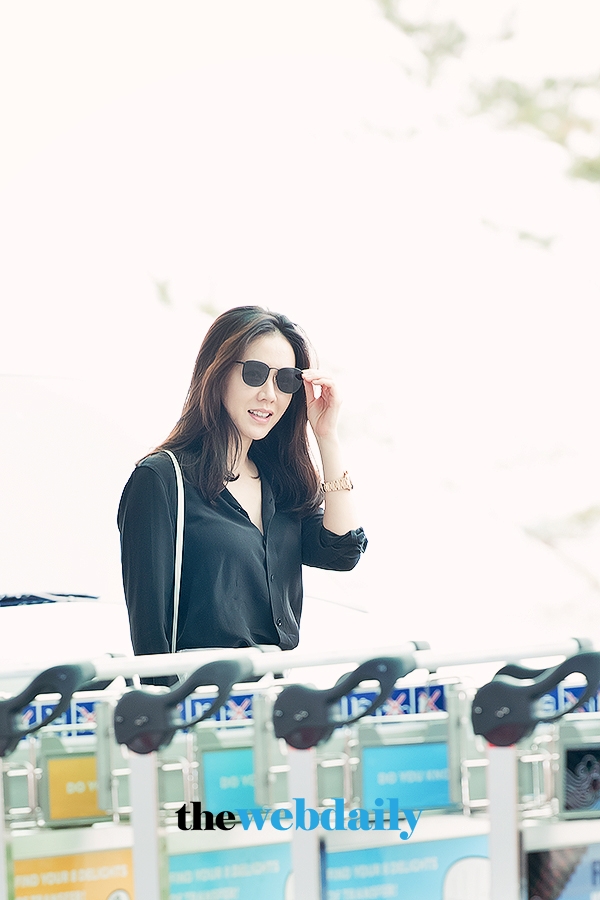 손예진, 인천국제공항 출국 현장