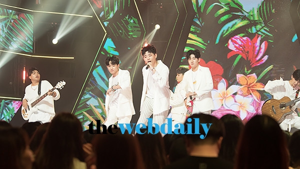 더 이스트라이트, MBC MUSIC 쇼챔피언