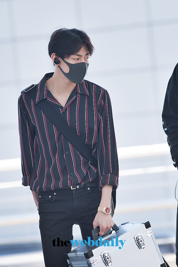 갓세븐(GOT7) 뱀뱀, 인천국제공항 출국 현장