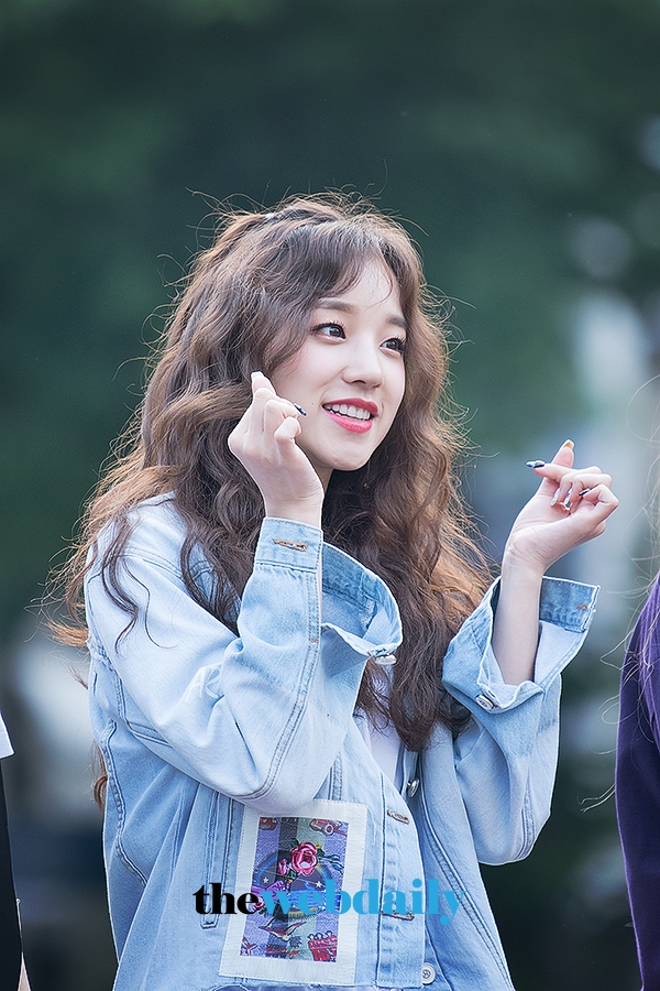 (여자)아이들 우기, KBS '뮤직뱅크' 출근길