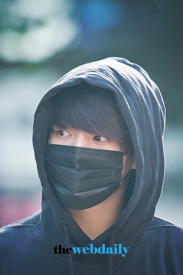 BTS(방탄소년단) 정국, KBS '뮤직뱅크' 출근길