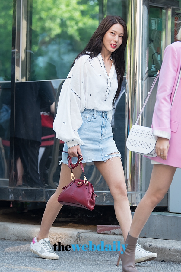 AOA(에이오에이) 설현, KBS '뮤직뱅크' 출근길