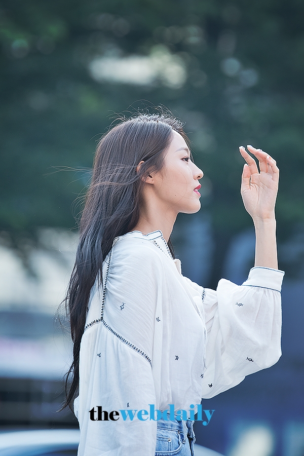 AOA(에이오에이) 설현, KBS '뮤직뱅크' 출근길