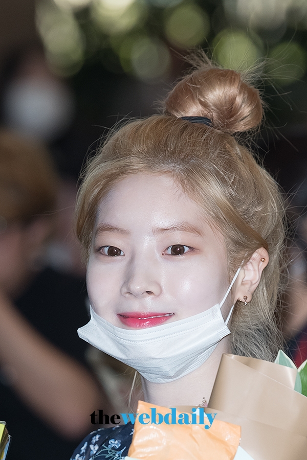 TWICE(트와이스) 다현, 김포국제공항 출국 현장