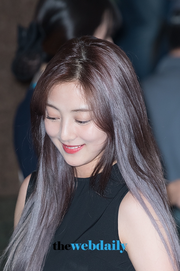 TWICE(트와이스) 지효, 김포국제공항 출국 현장