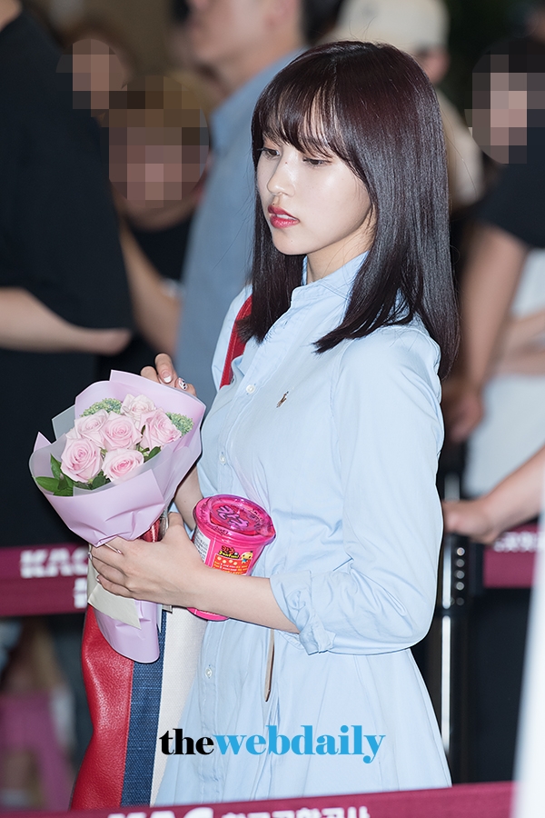 TWICE(트와이스) 미나, 김포국제공항 출국 현장