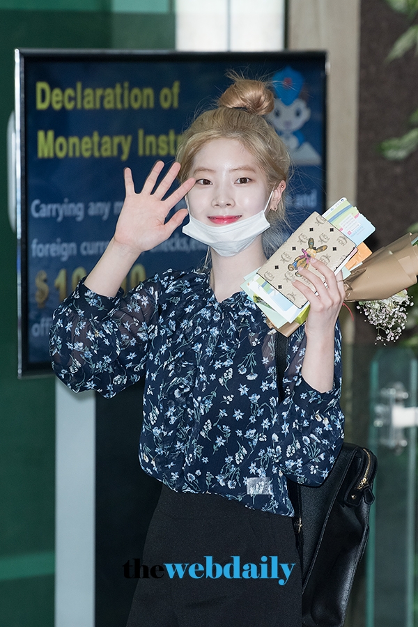 TWICE(트와이스) 다현, 김포국제공항 출국 현장