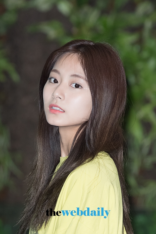 TWICE(트와이스) 쯔위, 김포국제공항 출국 현장